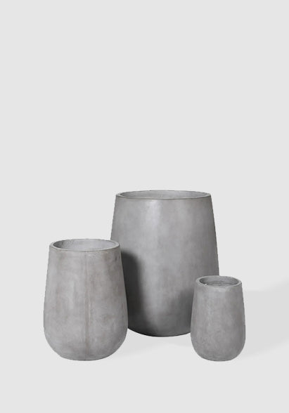 CURVED GREY POTS